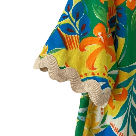 Lilly’s Kloset NWT Floral Hawaiian Print Blouse Top with Contrast Trim - Picture 6 of 11